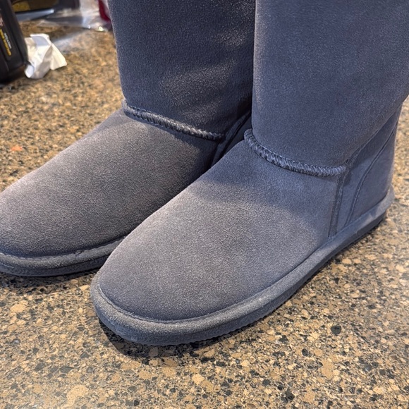 Classic Short Grey Boots - Picture 12 of 16